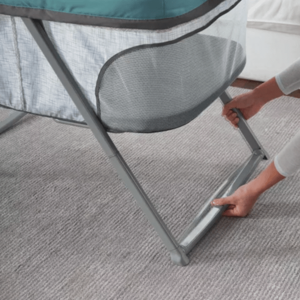 FOLDAWAY ROCKING BASSINET BEAUMONT – INGENUITY